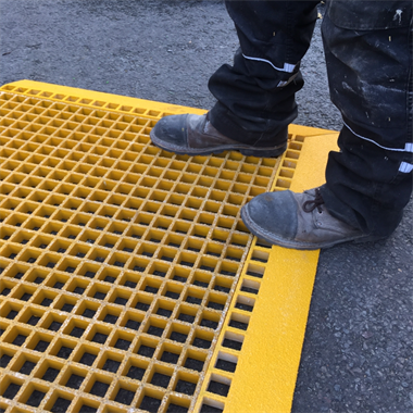 Grating Ramps